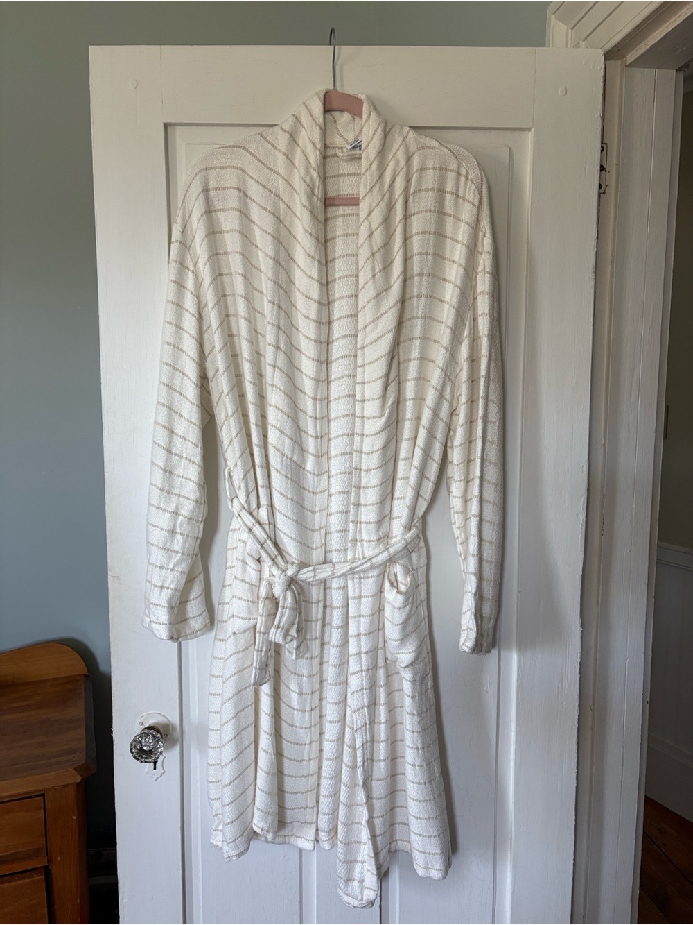 Anaya Home
Luxe Striped Robe